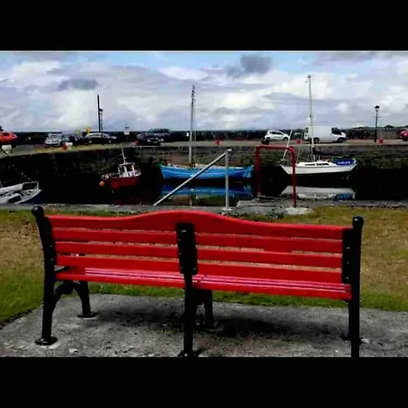 Sleeps Up To 4 Guests In Kinvara Apartment *