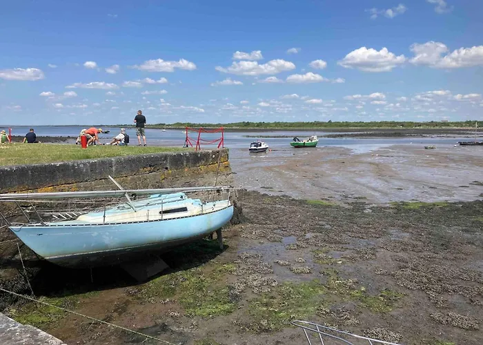 Sleeps Up To 4 Guests In Kinvara Apartament *